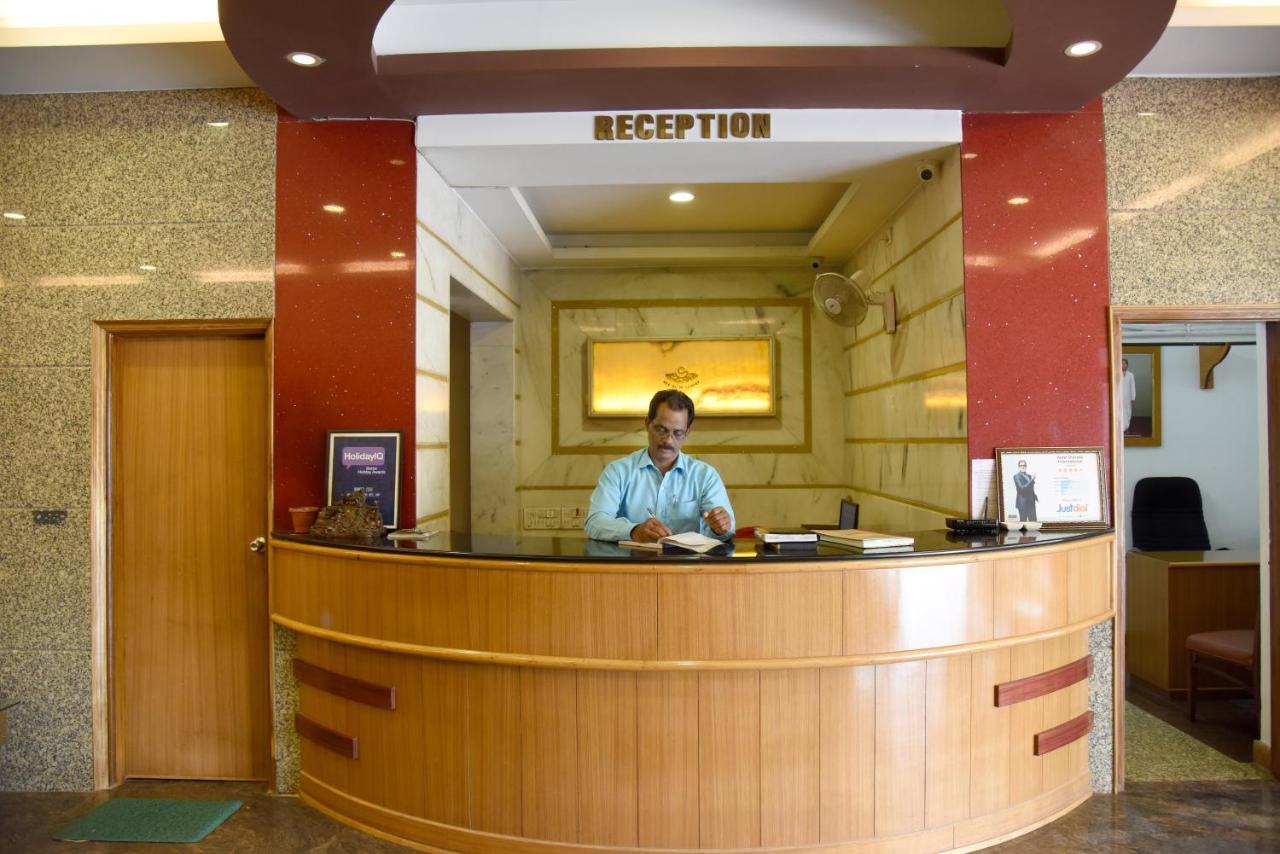 Hotel Sharada International Удипи Экстерьер фото