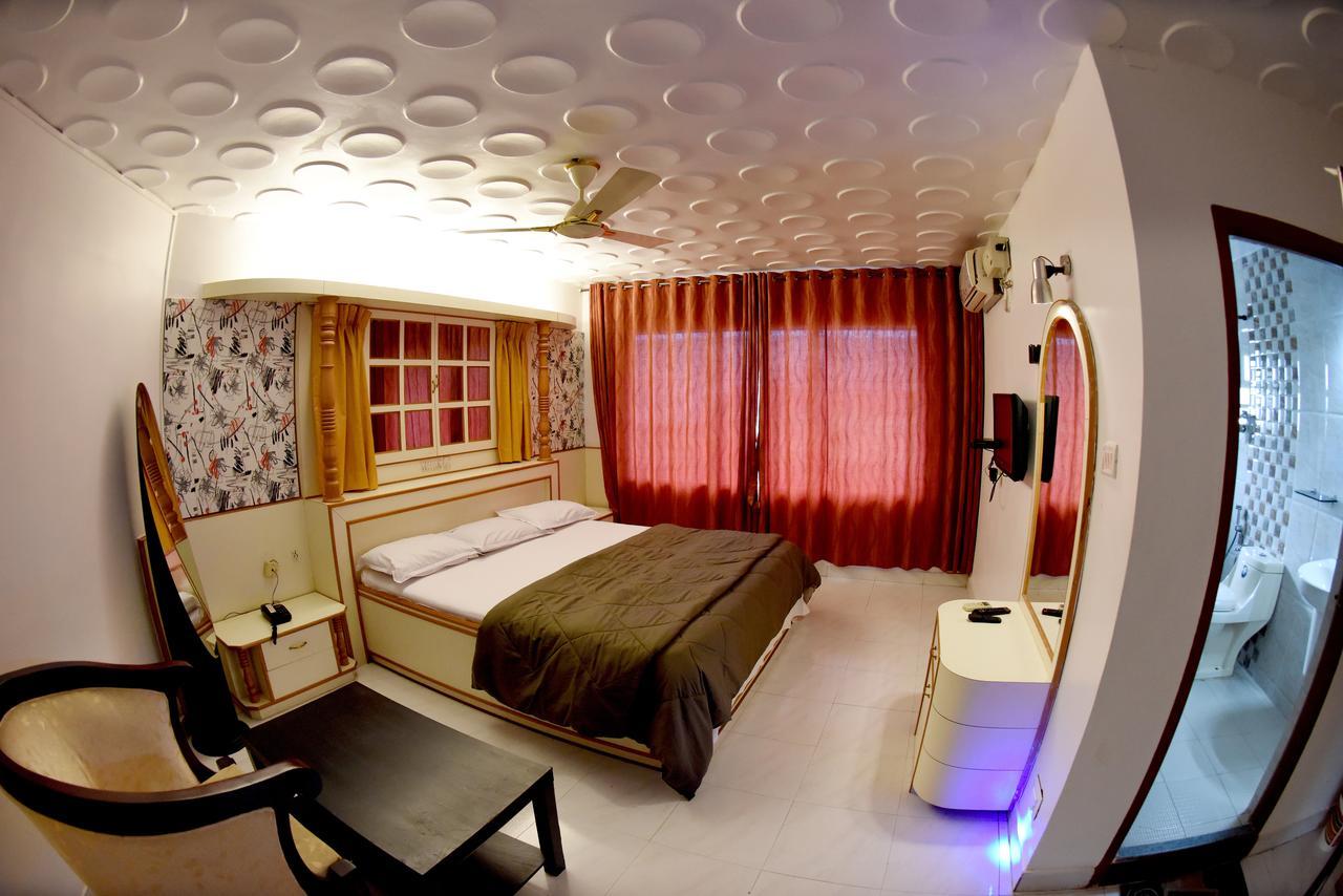 Hotel Sharada International Удипи Экстерьер фото